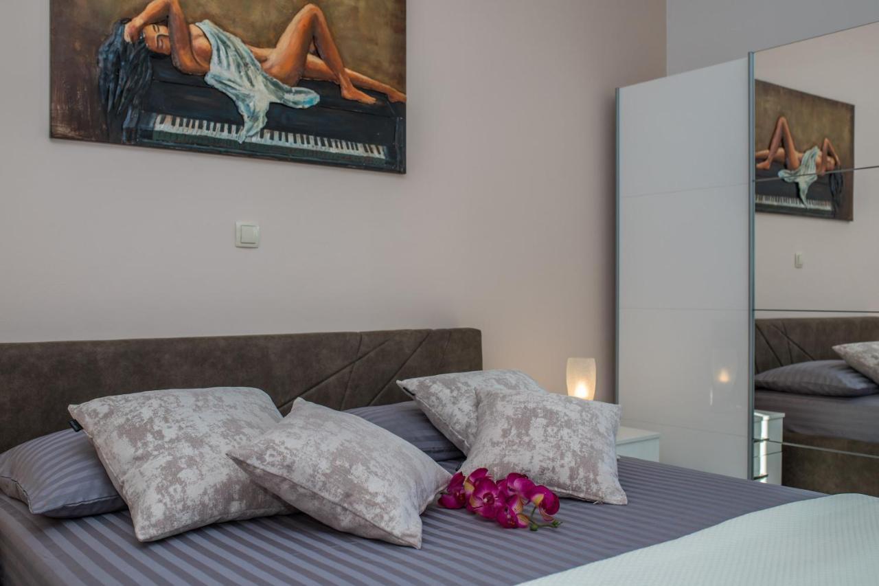 Luxury Apartments Tafra ロクヴァ・ロゴズニツァ エクステリア 写真